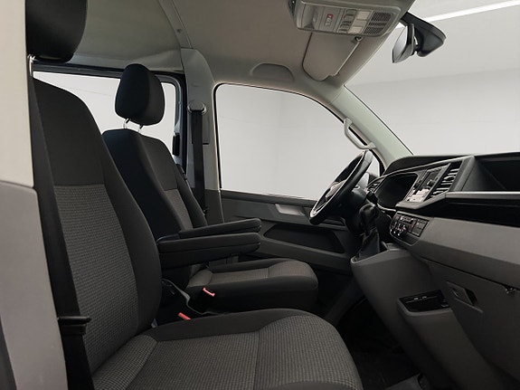 Volkswagen Transporter 27 of 30