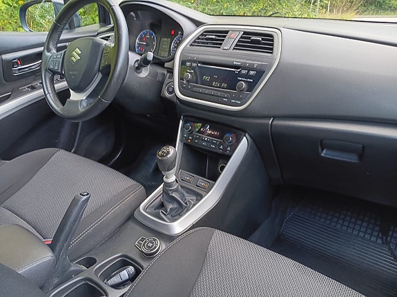 Suzuki SX4 16 of 21