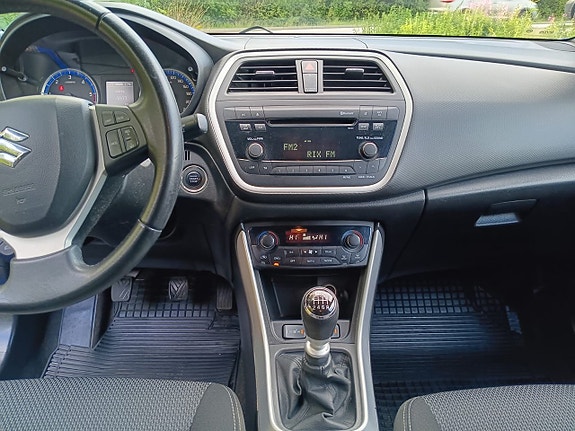 Suzuki SX4 14 of 21