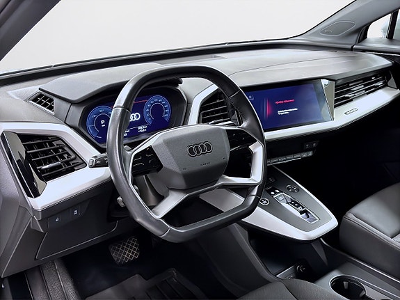 Audi Q4 e-tron 15 of 18
