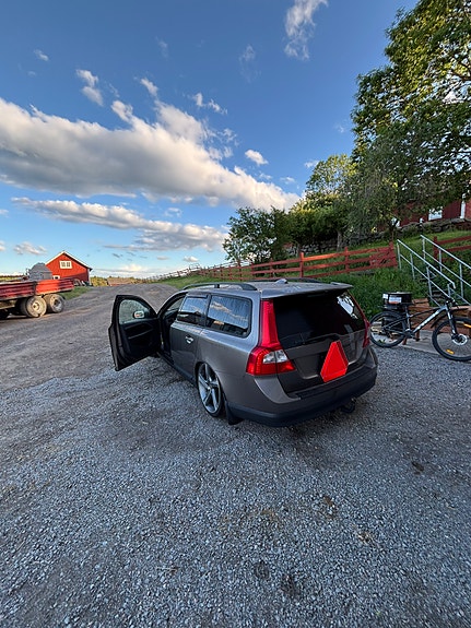 Volvo V70 4 of 4