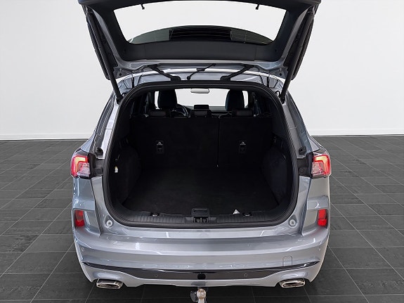 Ford Kuga 12 of 18