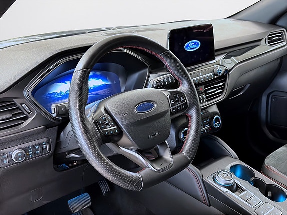 Ford Kuga 8 of 18