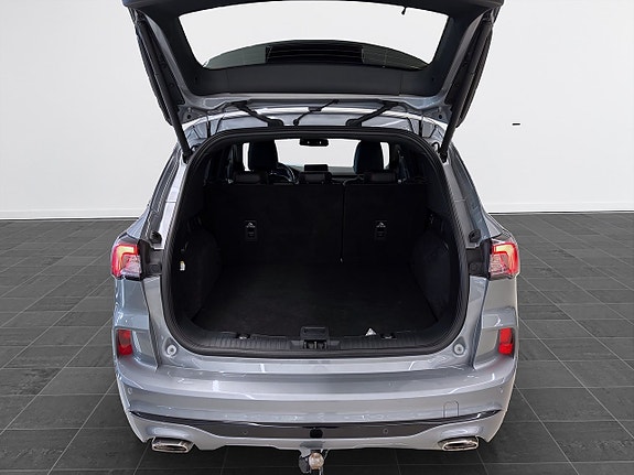 Ford Kuga 12 of 18