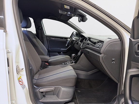 Volkswagen T-Roc 14 of 22