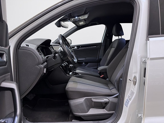 Volkswagen T-Roc 7 of 22