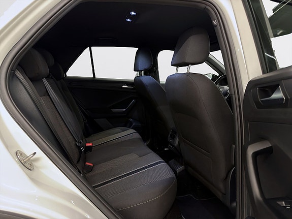 Volkswagen T-Roc 9 of 22