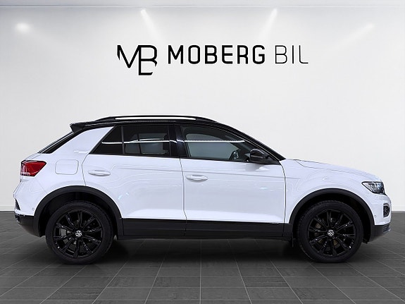 Volkswagen T-Roc 3 of 22