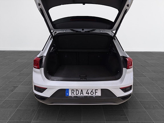 Volkswagen T-Roc 15 of 22