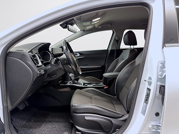 Kia Ceed 12 of 19