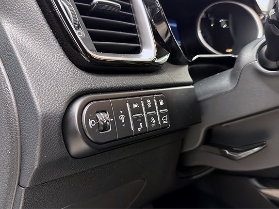 Kia Ceed 13 of 19