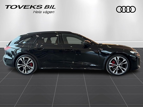 Audi A5 2 of 26