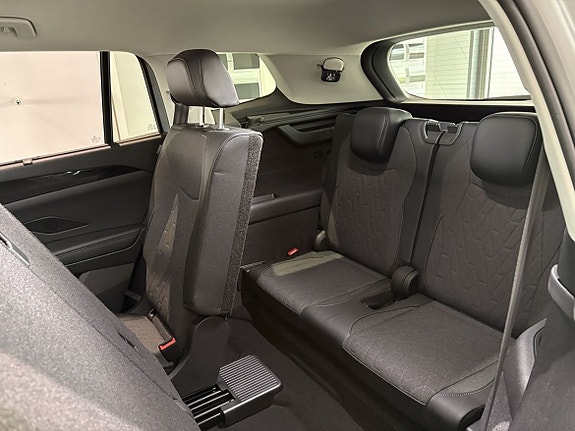 Volkswagen Tayron 12 of 16