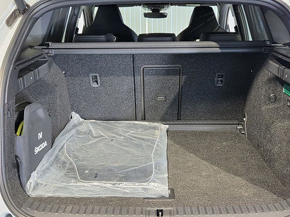 Skoda Enyaq 26 of 27