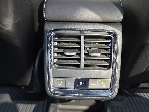 Skoda Enyaq 25 of 27