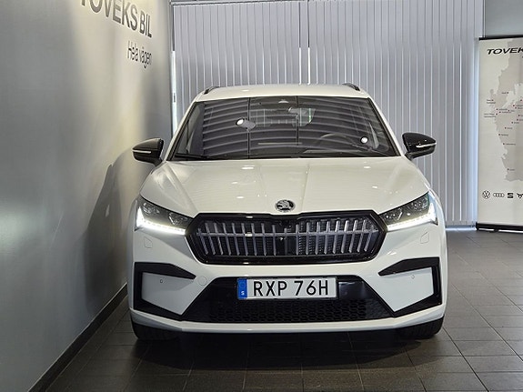 Skoda Enyaq 2 of 27