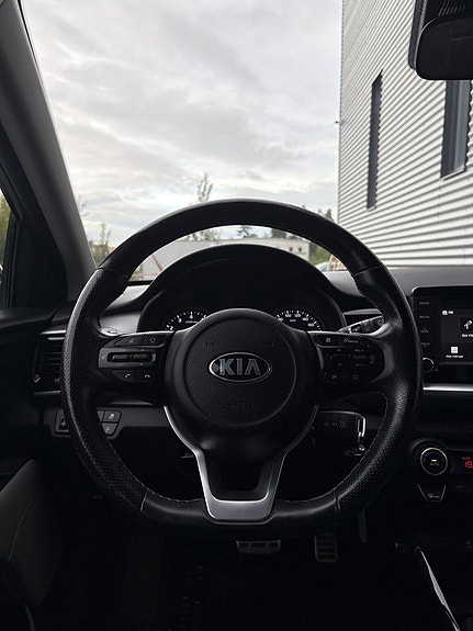 Kia Stonic 16 of 25