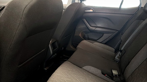 Volkswagen T-Cross 11 of 12