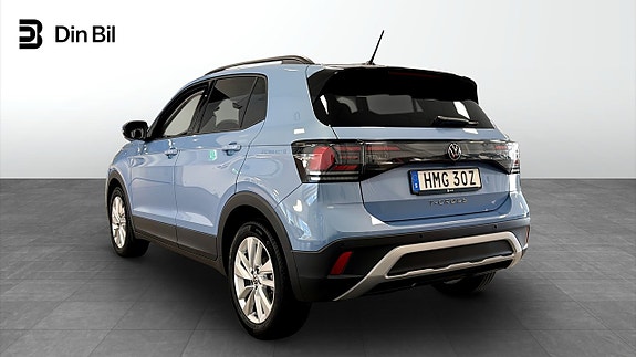 Volkswagen T-Cross 3 of 12