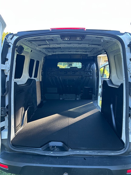 Ford Transit Connect 6 of 7
