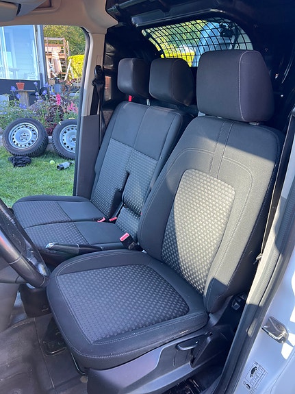 Ford Transit Connect 3 of 7