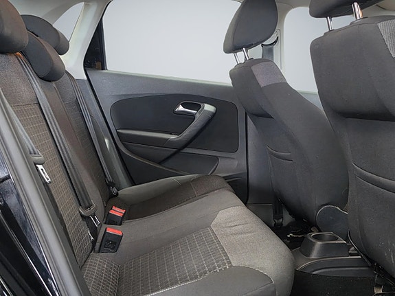 Volkswagen Polo 14 of 15
