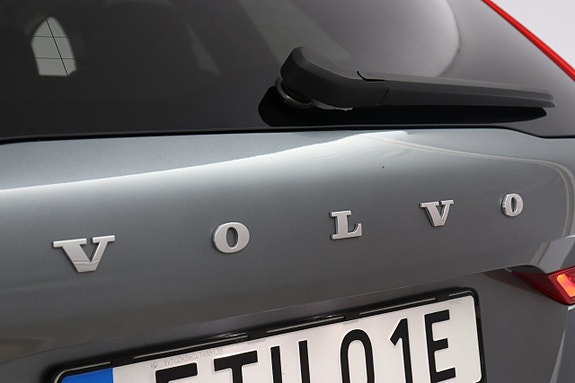 Volvo XC60 11 of 30