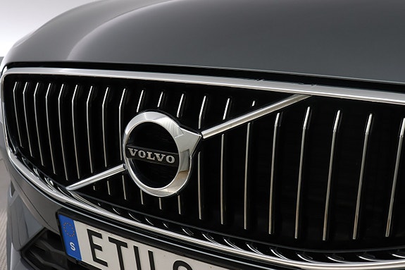 Volvo XC60 10 of 30