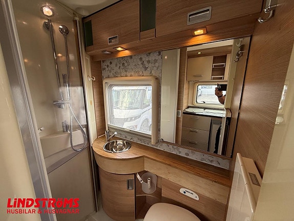 Knaus S-LINER 700-08 Långbädd ALDE Ränta 4,95% 16 of 23