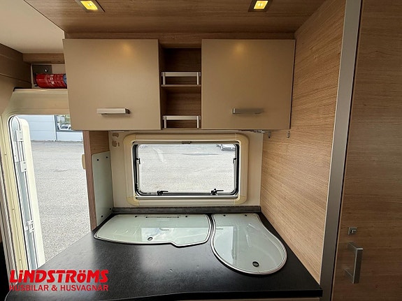 Knaus S-LINER 700-08 Långbädd ALDE Ränta 4,95% 10 of 23