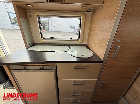 Knaus S-LINER 700-08 Långbädd ALDE Ränta 4,95% 9 of 23