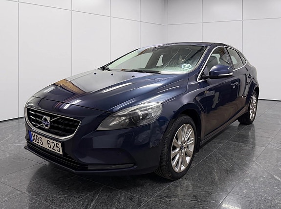 Volvo V40 5 of 17