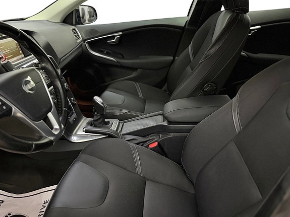 Volvo V40 16 of 17