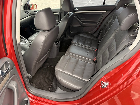Volkswagen Golf V 9 of 10