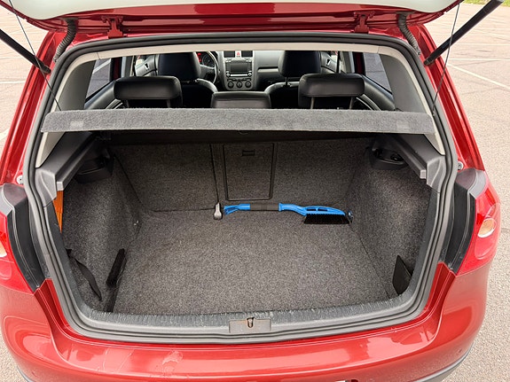 Volkswagen Golf V 10 of 10