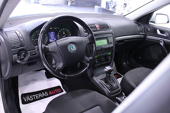 Skoda Octavia 10 of 24