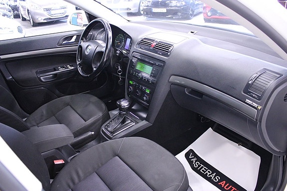 Skoda Octavia 13 of 24