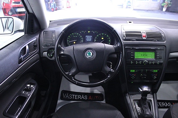 Skoda Octavia 11 of 24