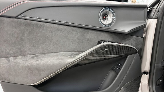 Lotus Eletre 11 of 25