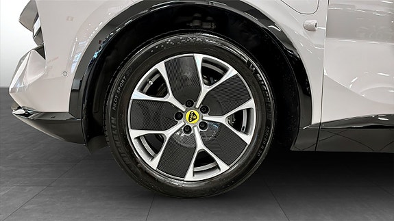 Lotus Eletre 9 of 25
