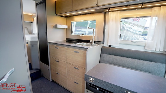 Adria COMPACT SELECT DL - FIAT 6E 2,2 140HP 35L 10 of 21