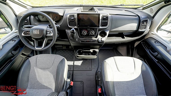 Adria COMPACT SELECT DL - FIAT 6E 2,2 140HP 35L 20 of 21