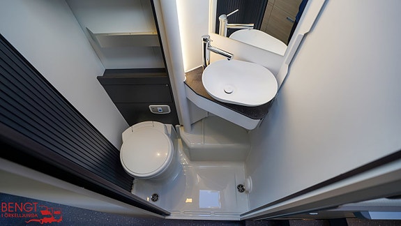 Adria COMPACT SELECT DL - FIAT 6E 2,2 140HP 35L 18 of 21