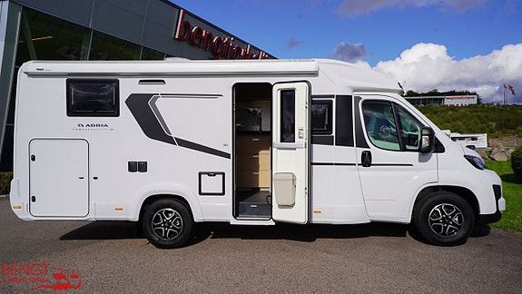 Adria COMPACT SELECT DL - FIAT 6E 2,2 140HP 35L 4 of 21