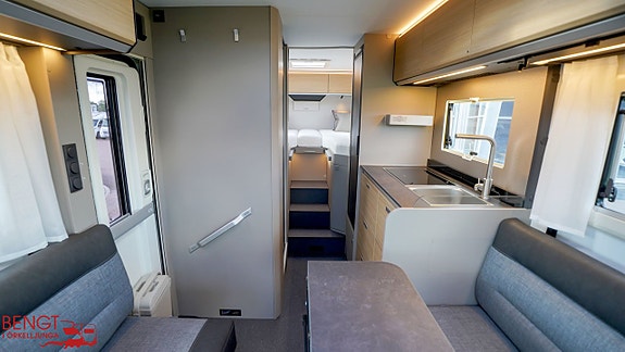 Adria COMPACT SELECT DL - FIAT 6E 2,2 140HP 35L 9 of 21