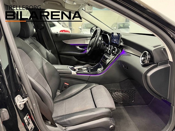 Mercedes-Benz C300 13 of 27