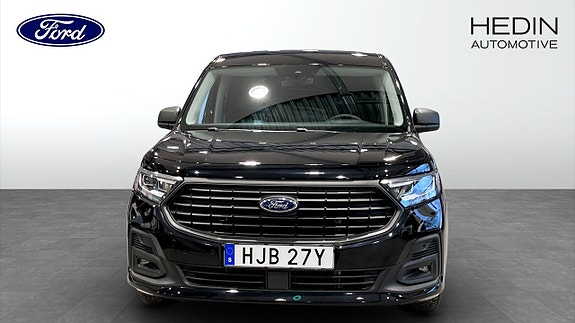 Ford Transit Connect 8 of 17