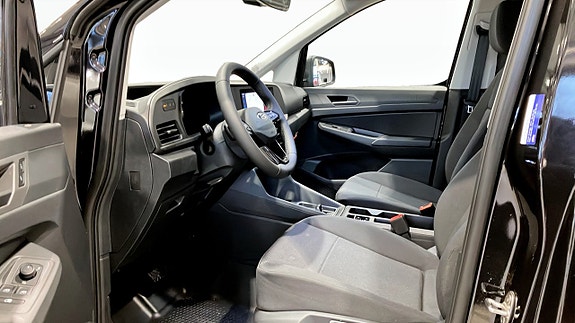 Ford Transit Connect 17 of 17