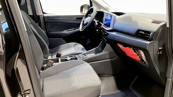 Ford Transit Connect 3 of 17