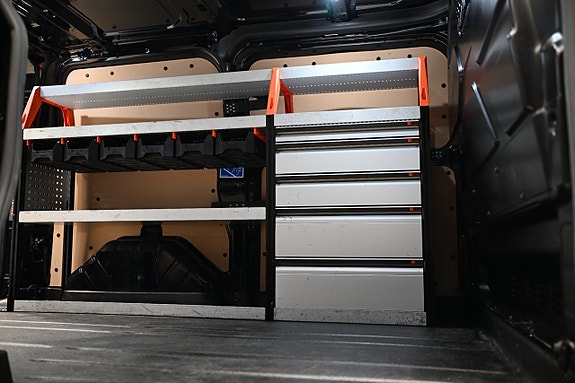 Ford Transit Custom 10 of 30